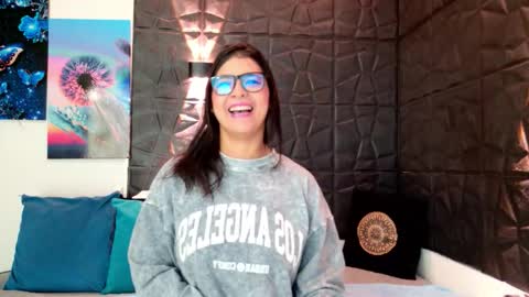 Gracey Milf online show from 1, 2, 2026