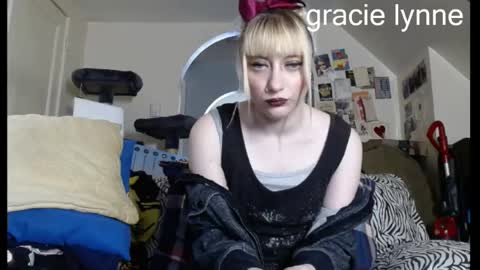 Snapshot of gracielynne1989 chatting on 11, 5, 2026 gracielynne1989 online show from 11, 5, 2026