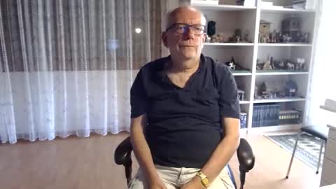 Snapshot of grandpach chatting on 21, 5, 2026 grandpach online show from 21, 5, 2026