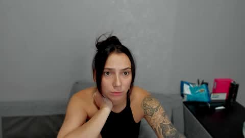 Snapshot of gravitation777 chatting on 20, 5, 2026 Anna online show from 20, 5, 2026