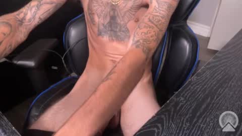 Snapshot of greatheavy chatting on 30, 10, 2025 Mr. Heavy online show from 30, 10, 2025