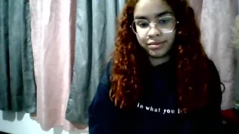 Snapshot of greciaruiz chatting on 4, 12, 2024 GreciaRuiz online show from 4, 12, 2024