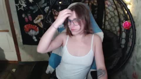 Lina online show from 11, 4, 2026