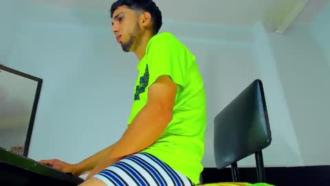 Snapshot of gregory_hardxx chatting on 6, 1, 2025 GREGORY online show from 6, 1, 2025