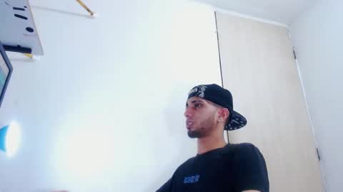 Snapshot of gregory_hardxx chatting on 10, 11, 2025 GREGORY online show from 10, 11, 2025