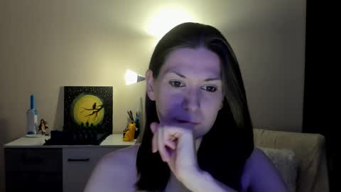 Snapshot of gretamiln chatting on 13, 9, 2025 Greta online show from 13, 9, 2025