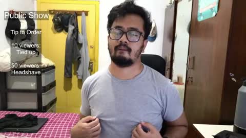 Snapshot of greybondage93 chatting on 5, 5, 2026 Grey Hardy Slave online show from 5, 5, 2026