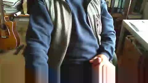 Snapshot of greyhounddog chatting on 16, 10, 2025 greyhounddog online show from 16, 10, 2025
