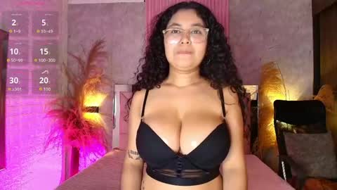 Snapshot of griselle_rousse chatting on 22, 5, 2026 online show from 22, 5, 2026