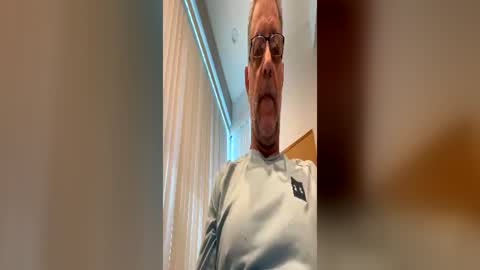 Snapshot of grn_stud chatting on 22, 6, 2026 Hard Cock. I cum fast wife might catch me online show from 22, 6, 2026