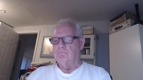 Snapshot of gspotlover1 chatting on 23, 5, 2026 Horny Daddy online show from 23, 5, 2026