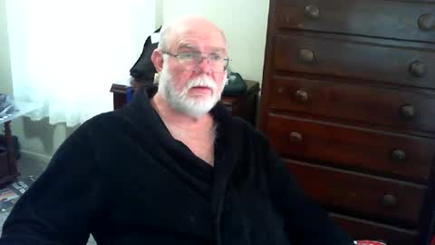Snapshot of gtnolder60 chatting on 19, 4, 2026 Gary online show from 19, 4, 2026