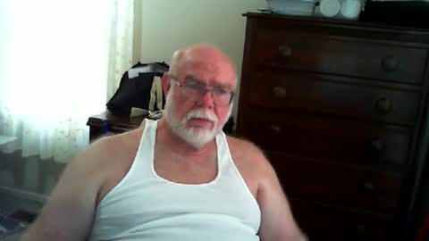 Snapshot of gtnolder60 chatting on 24, 4, 2026 Gary online show from 24, 4, 2026
