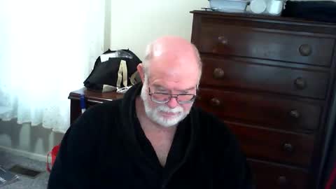 Snapshot of gtnolder60 chatting on 26, 4, 2026 Gary online show from 26, 4, 2026