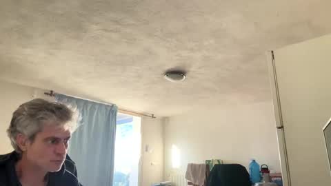 guardiannif_ online show from 14, 2, 2025