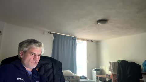 guardiannif_ online show from 18, 2, 2025