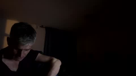 guardiannif_ online show from 26, 2, 2025