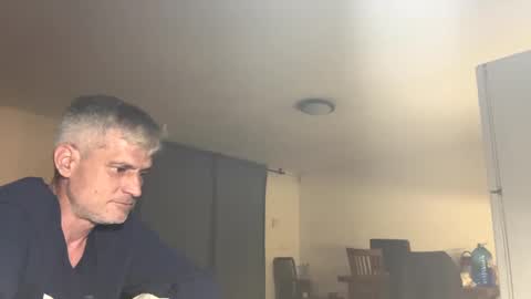 guardiannif_ online show from 27, 2, 2025