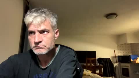 guardiannif_ online show from 2, 3, 2025