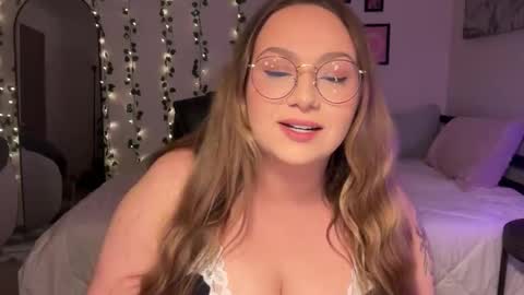 Snapshot of gueritabebe chatting on 29, 10, 2025 Eva online show from 29, 10, 2025