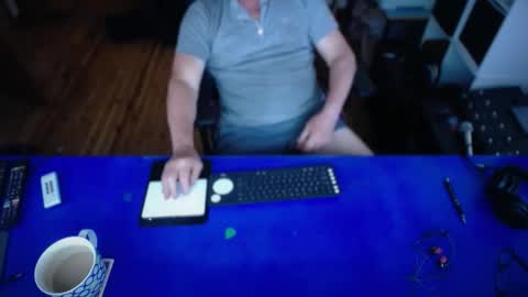 guesswhatigot2 online show from 30, 11, 2025