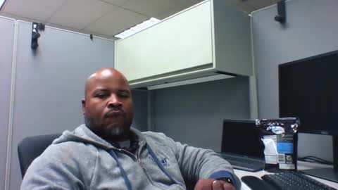 Snapshot of guidedhandstech chatting on 5, 2, 2025 guidedhandstech online show from 5, 2, 2025