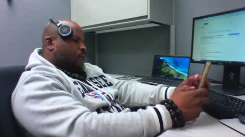 Snapshot of guidedhandstech chatting on 7, 2, 2025 guidedhandstech online show from 7, 2, 2025