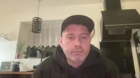 Snapshot of guil0 chatting on 1, 2, 2026 guil0 online show from 1, 2, 2026