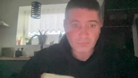 Snapshot of guil0 chatting on 10, 2, 2026 guil0 online show from 10, 2, 2026