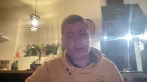 Snapshot of guil0 chatting on 21, 2, 2026 guil0 online show from 21, 2, 2026