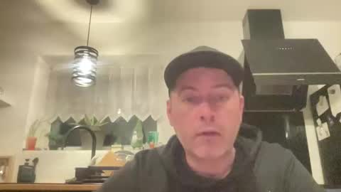 Snapshot of guil0 chatting on 22, 2, 2026 guil0 online show from 22, 2, 2026