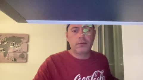 Snapshot of guil0 chatting on 7, 7, 2026 guil0 online show from 7, 7, 2026
