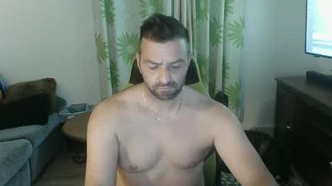 Snapshot of guillaume666286050 chatting on 5, 6, 2026 guillaume666286050 online show from 5, 6, 2026