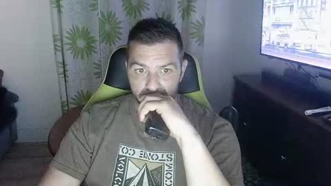 Snapshot of guillaume666286050 chatting on 15, 6, 2026 guillaume666286050 online show from 15, 6, 2026