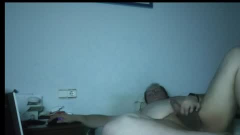 Snapshot of guillervlc chatting on 3, 7, 2026 guillervlc online show from 3, 7, 2026