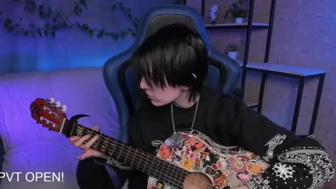 Snapshot of guitarandangel chatting on 14, 12, 2024 Angel online show from 14, 12, 2024
