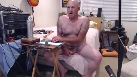Snapshot of guitarsexgod2 chatting on 29, 3, 2026 guitarsexgod2 online show from 29, 3, 2026