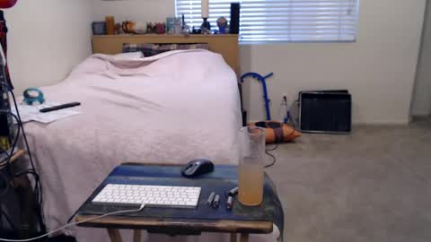 Snapshot of guitarsexgod2 chatting on 9, 7, 2026 guitarsexgod2 online show from 9, 7, 2026