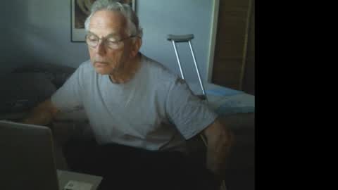 Snapshot of gulfcoast1952 chatting on 19, 3, 2026 Roy online show from 19, 3, 2026