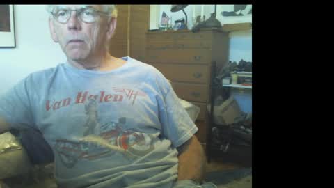 Snapshot of gulfcoast1952 chatting on 16, 5, 2026 Roy online show from 16, 5, 2026