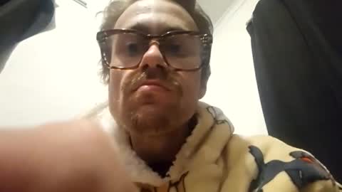 Snapshot of gusmuss chatting on 31, 5, 2026 Jamie online show from 31, 5, 2026
