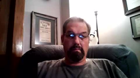 Snapshot of guy4fun8 chatting on 28, 4, 2026 guy4fun8 online show from 28, 4, 2026