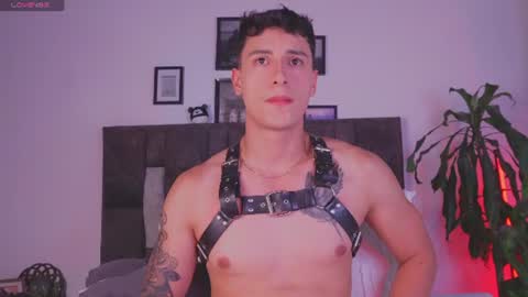 Snapshot of guy_twinks chatting on 16, 7, 2026 Gabriel online show from 16, 7, 2026