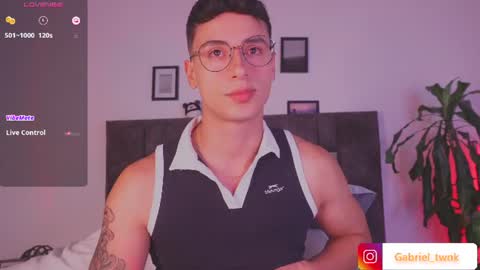 Snapshot of guy_twinks chatting on 23, 7, 2026 Gabriel online show from 23, 7, 2026
