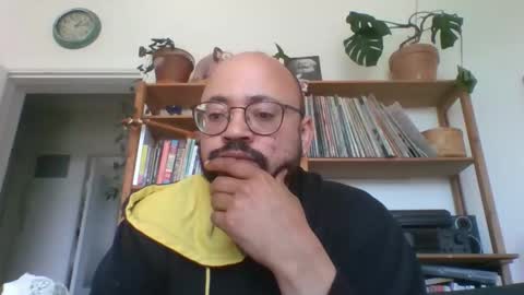 Snapshot of guy_wood15 chatting on 20, 4, 2026 guy_wood15 online show from 20, 4, 2026