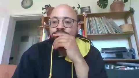 Snapshot of guy_wood15 chatting on 22, 4, 2026 guy_wood15 online show from 22, 4, 2026
