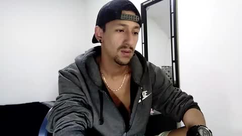 Snapshot of guykarim chatting on 31, 12, 2024 karim online show from 31, 12, 2024