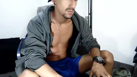 Snapshot of guykarim chatting on 26, 1, 2025 karim online show from 26, 1, 2025