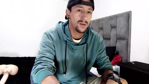 Snapshot of guykarim chatting on 26, 2, 2025 karim online show from 26, 2, 2025