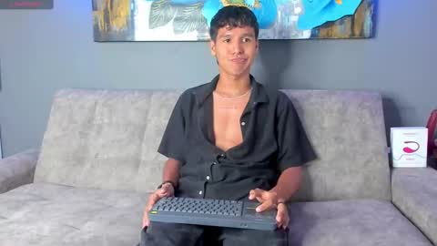 Snapshot of guys_from_turquoissestudios chatting on 14, 11, 2025 Carl Milton online show from 14, 11, 2025